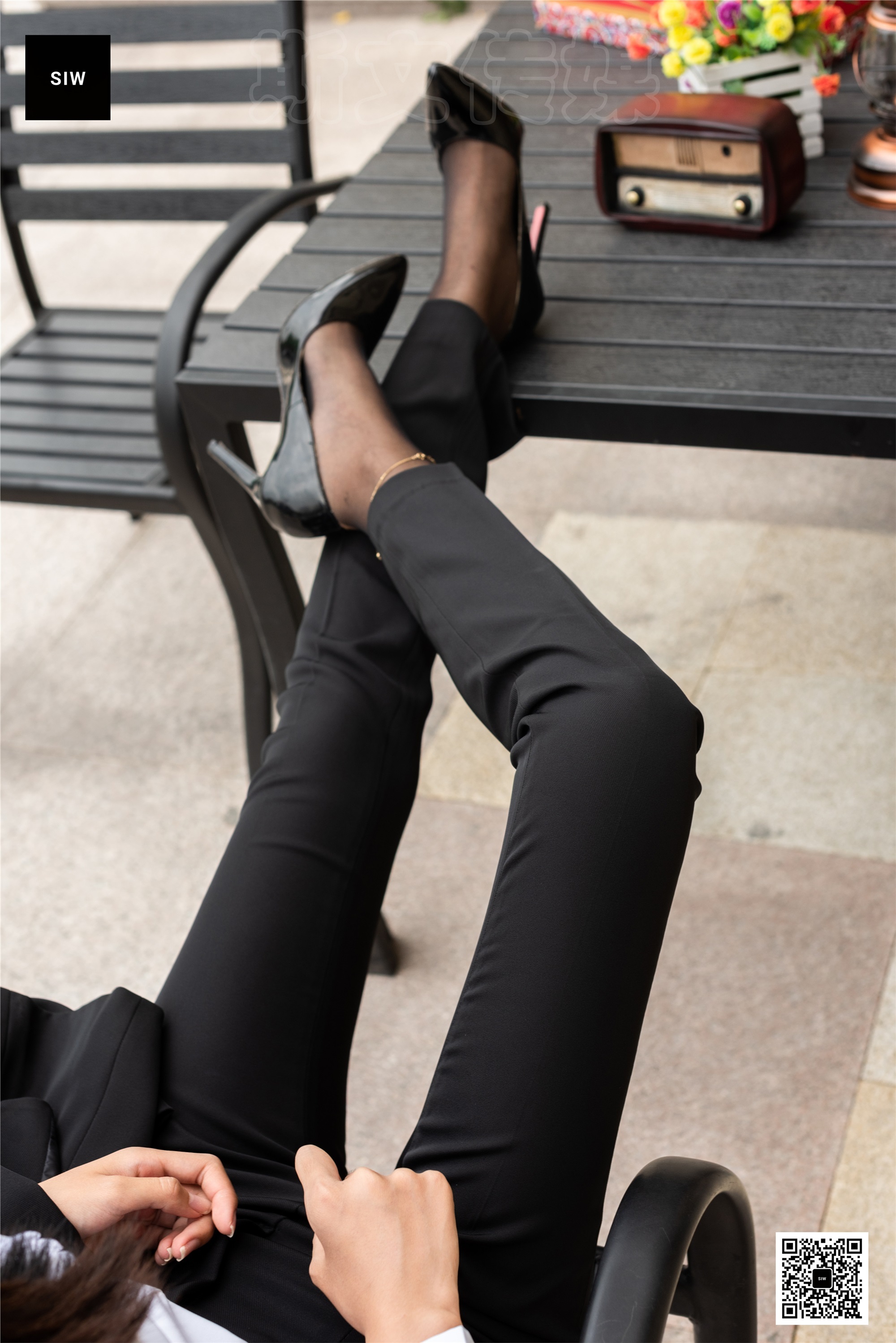 SIW斯文传媒 046 霸道总裁黑色西装三件套 - 龙哥